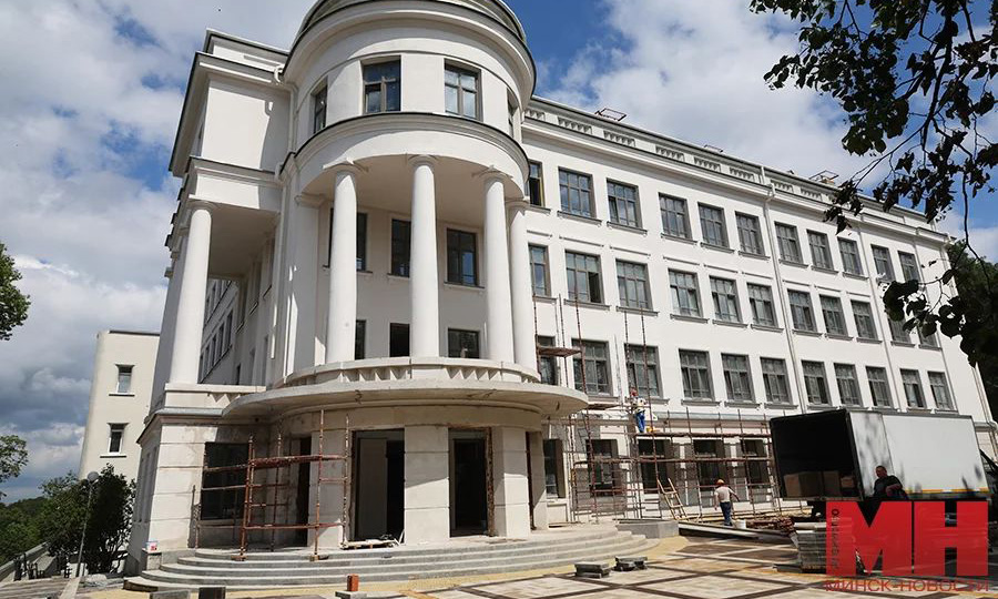 Среднюю школу № 4 на ул. Красноармейской планируют открыть после реконструкции ко Дню знаний