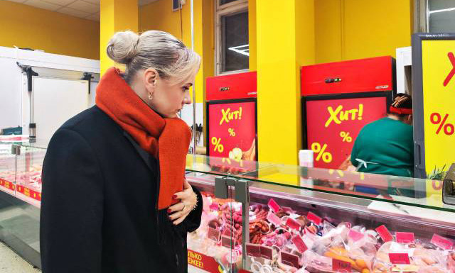 Предновогодний визит в магазины: всё для праздника под контролем!