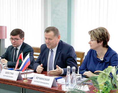 Депутатов Парламентского собрания Союзного государства встречали в администрации Ленинского района