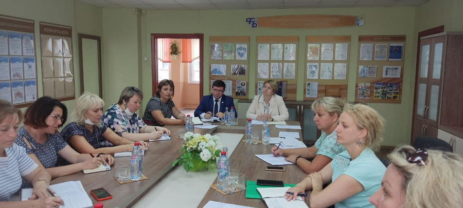 В Ленинском районе продолжает работу комиссия по проверке готовности учреждений образования к новому учебному году