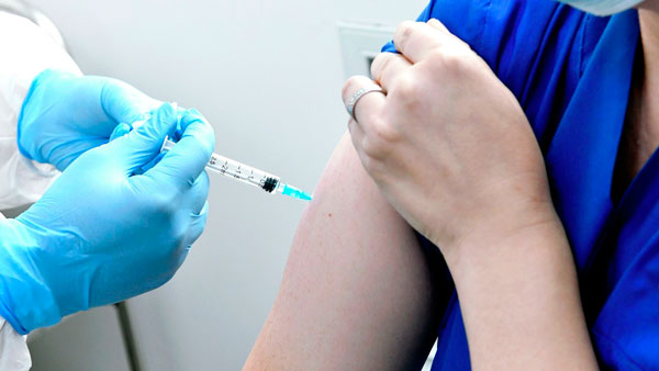 Продолжение вакцинации населения против коронавирусной инфекции COVID-19